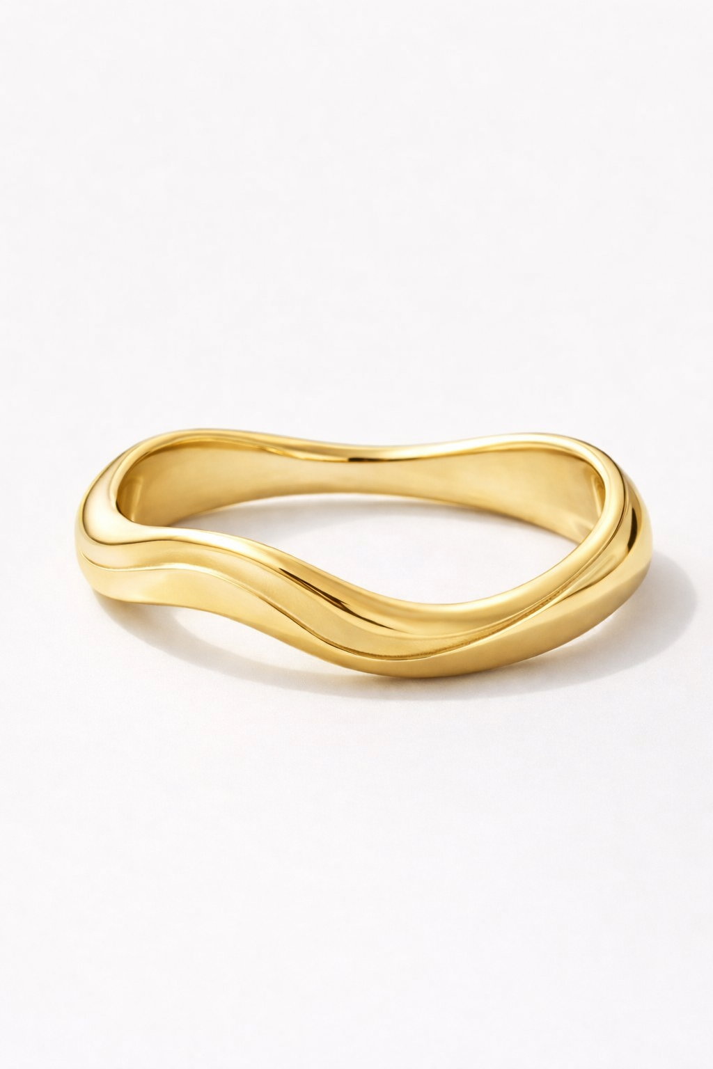 Bague alliance vague, or